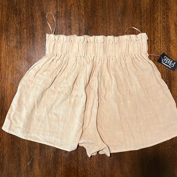 Hot Miami styles 2 piece set. Shorts with matching top both size Large. - Picture 3 of 5